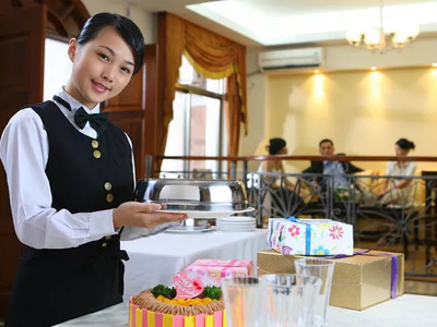 餐飲服務(wù)的16個(gè)“怎么辦”，服務(wù)員這樣應(yīng)變就對了！